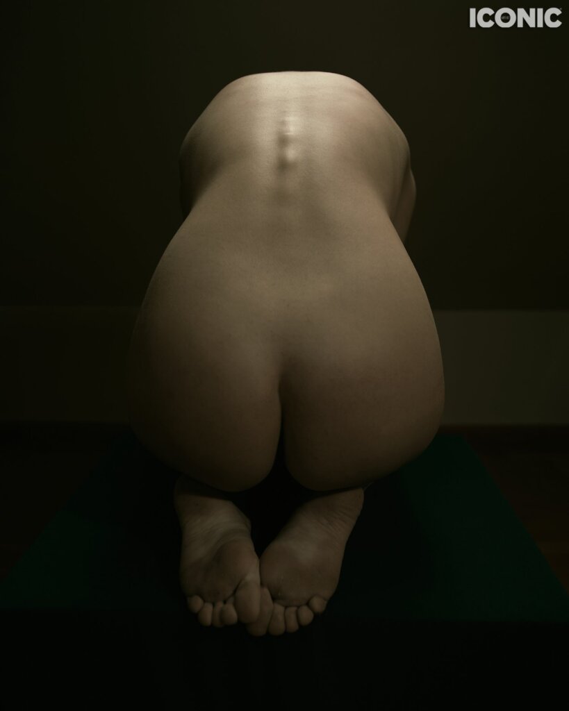 Karina - Beautiful Girlhood - Chiaroscuro